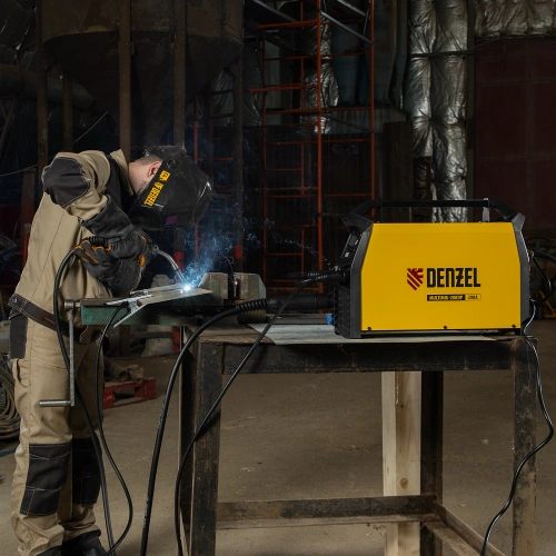 Аппарат инвертор. полуавтомат. сварки MultiMIG-200DP Synergy Double Pulse, 200 А, ПВ 80% Denzel по ценам производителя в Челябинске с доставкой по всей России