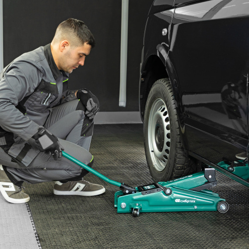 Домкрат гидравлический подкатной, 3 т, 135-400 мм Сибртех по ценам производителя в Челябинске с доставкой по всей России