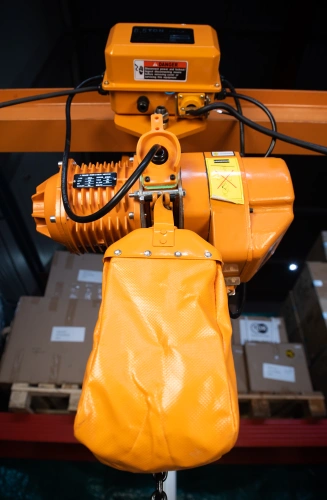 Таль стационарная  1т 18м 380В электрическая цепная TOR HHBD-01 по ценам производителя в Челябинске с доставкой по всей России