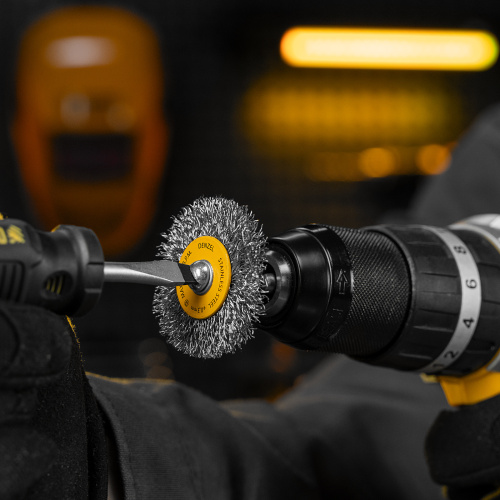 Набор щеток для дрели, 5 Плоских 25-38-50-63-75 мм, шпилька, нерж. вит. проволока Denzel по ценам производителя в Челябинске с доставкой по всей России