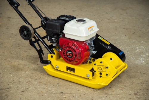 Виброплита 80 кг, 16кН (Honda) без бака колесный комплект TOR C-90L по ценам производителя в Челябинске с доставкой по всей России