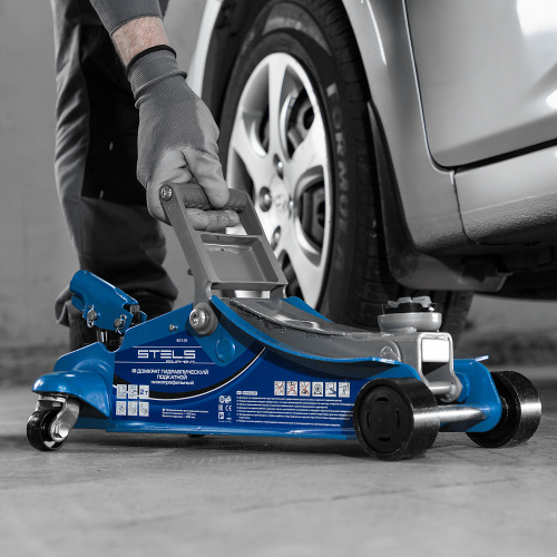 Домкрат гидравлический подкатной, поворотная рукоятка, 2 т, Low Profile, 100-350 мм Stels по ценам производителя в Челябинске с доставкой по всей России