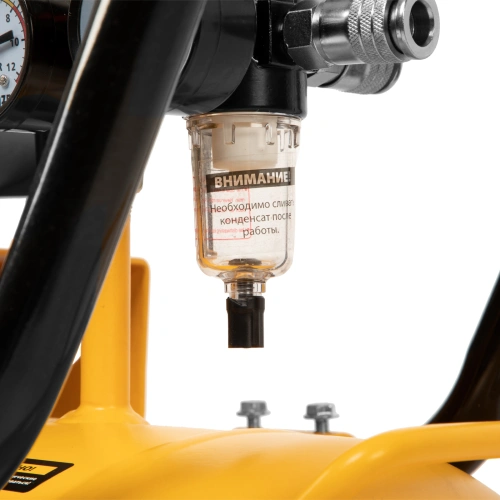 Компрессор безмасляный, малошумный  DLS 2250/100, 2250 Вт, 3x750, 100 л, 410 л/мин блок управления/ Denzel по ценам производителя в Челябинске с доставкой по всей России