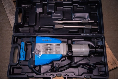 Молоток отбойный электрический ТОR DH16T 1900ВТ 60Дж HEX30 купить в Москве с доставкой по всей России | ProtosMarket.ru