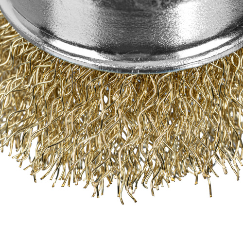 Щетка для дрели, 50 мм, "чашка" со шпилькой, латунированная витая проволока Matrix по ценам производителя в Челябинске с доставкой по всей России