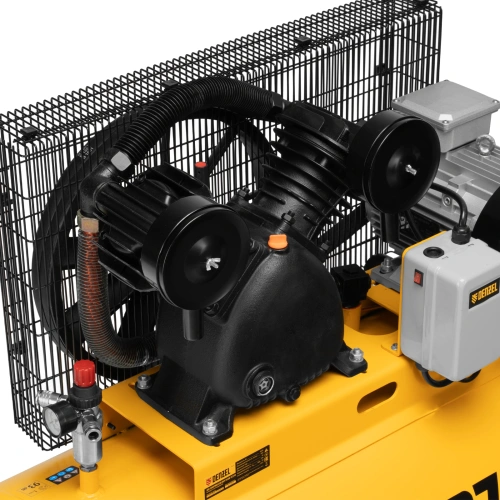 Компрессор воздушный рем. привод BCV 5500-T/270, 5,5 кВт, 270 литров, 850 л/мин Denzel по ценам производителя в Челябинске с доставкой по всей России