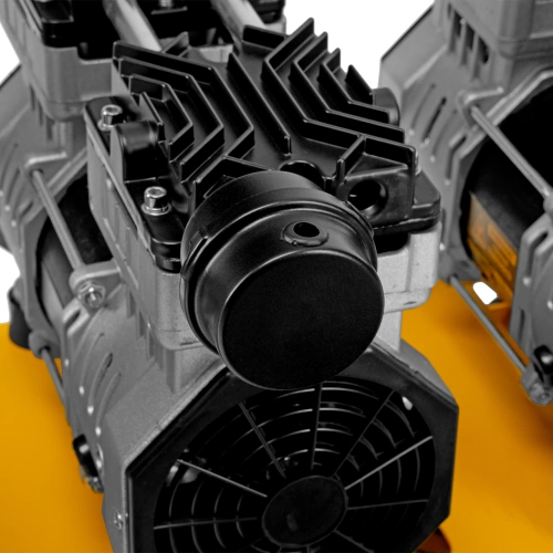 Компрессор безмасляный, малошумный  DLS 2250/100, 2250 Вт, 3x750, 100 л, 410 л/мин блок управления/ Denzel по ценам производителя в Челябинске с доставкой по всей России