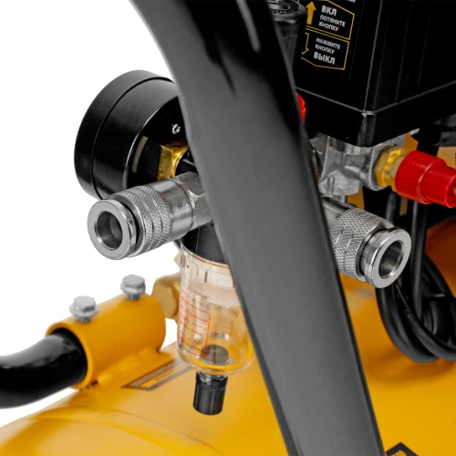 Компрессор безмасляный, малошумный DLS 1800/100,1800 Вт, 3x600, 100 л, 345 л/мин Denzel по ценам производителя в Челябинске с доставкой по всей России