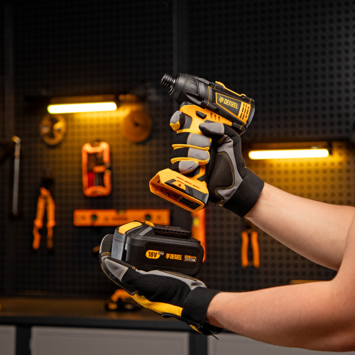 Винтоверт ударный аккумуляторный бесщет CID-IB-200-0, 18В Li-Ion Denzel по ценам производителя в Челябинске с доставкой по всей России