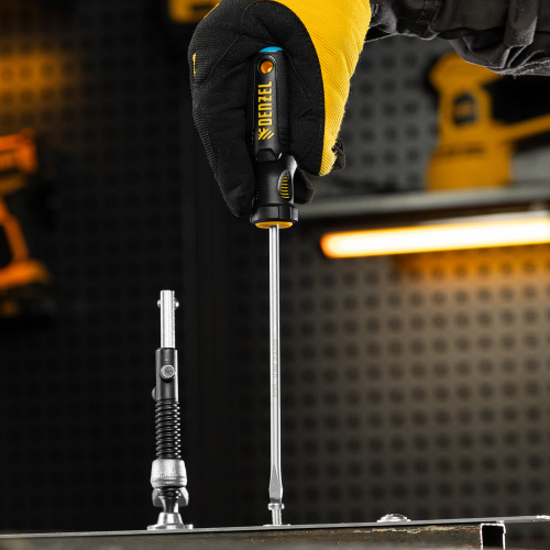 Отвертка, SL5x150 мм, S2, 3к рукоятка Denzel по ценам производителя в Челябинске с доставкой по всей России