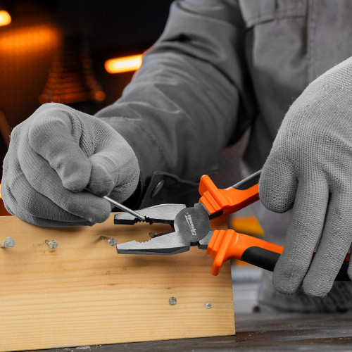 Плоскогубцы комбинированные Comfort, 200 мм, шлифованные, двухкомпонентные рукоятки Sparta по ценам производителя в Челябинске с доставкой по всей России