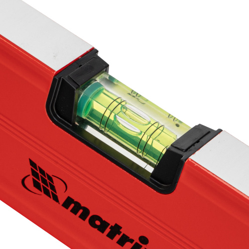 Уровень алюминиевый магнитный, 600 мм, фрезерованный, 3 глазка (1 зеркальный) усиленный Matrix по ценам производителя в Челябинске с доставкой по всей России