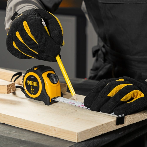 Рулетка 5м х 25мм, обрезиненный корпус, автоматическая фиксация Denzel по ценам производителя в Челябинске с доставкой по всей России