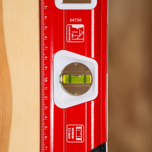 Уровень алюминиевый, магнит, фрезерованный, 3 глазка (1 зеркальный) 400 мм Matrix по ценам производителя в Челябинске с доставкой по всей России