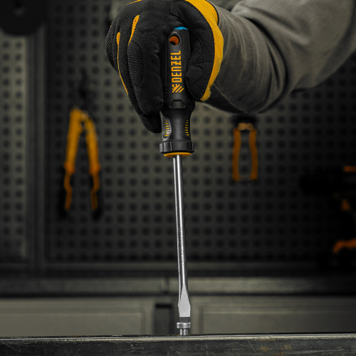 Отвертка SL8x150 мм, CrV, трехкомпонентная рукоятка Denzel по ценам производителя в Челябинске с доставкой по всей России