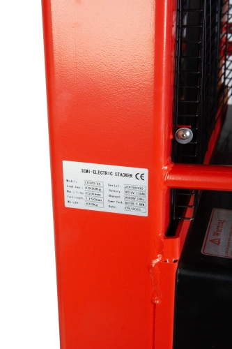 Штабелер гидравлический с электроподъемом 2,0 т 2,5 м TOR CTD20/25 по ценам производителя в Челябинске с доставкой по всей России