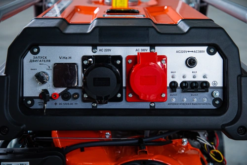 Генератор бензиновый 8,0 кВт 220В/380В с электростартером TOR KM11000HE по ценам производителя в Челябинске с доставкой по всей России