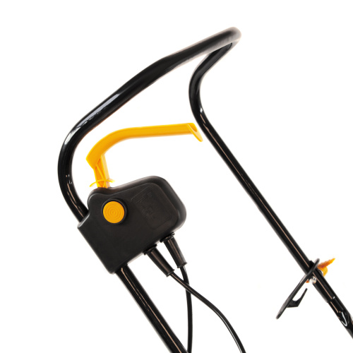 Скарификатор-аэратор  электрический SAE-1500, 1500 Вт, -11/+5 мм, 32 cм Denzel по ценам производителя в Челябинске с доставкой по всей России