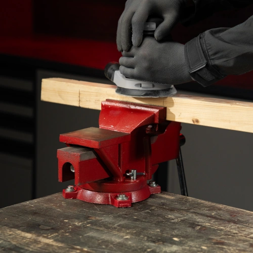 Тиски слесарные, 150 мм, поворотные, с наковальней Matrix по ценам производителя в Челябинске с доставкой по всей России