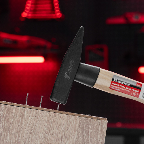 Молоток слесарный, 300 г, квадратный боек, деревянная рукоятка Matrix по ценам производителя в Челябинске с доставкой по всей России