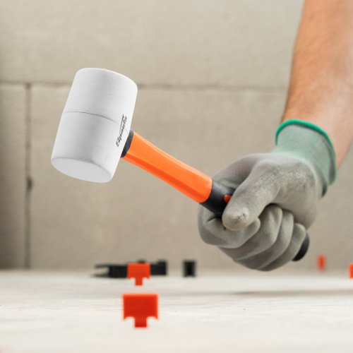 Киянка резиновая, 225 г, белая резина, фибергласовая рукоятка Sparta по ценам производителя в Челябинске с доставкой по всей России