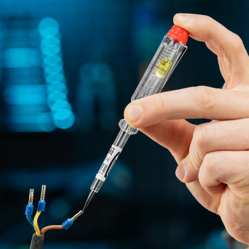 Набор отверток диэлектрических до 1000 В, 8 шт, тестер, CrMo, двухкомпонентные рукоятки Gross по ценам производителя в Челябинске с доставкой по всей России