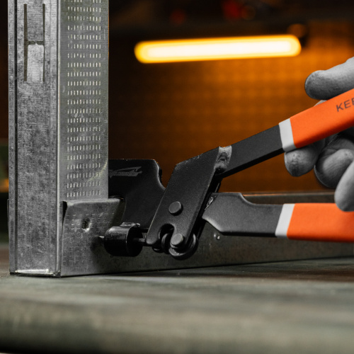 Просекатель для металлического профиля, под гипсокартон Sparta по ценам производителя в Челябинске с доставкой по всей России