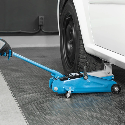 Домкрат гидравлический подкатной, 2 т, h подъема 140-340 мм, в кейсе Stels по ценам производителя в Челябинске с доставкой по всей России