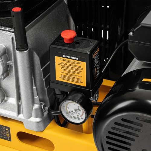 Компрессор воздушный рем. привод BCI 2200/100, 2,2 кВт, 100 литров, 420 л/мин Denzel по ценам производителя в Челябинске с доставкой по всей России