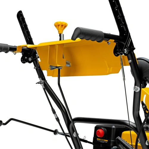 Бензиновая снегоуборочная машина SB 560 LP, 212 cc, электростартер, фара Denzel по ценам производителя в Челябинске с доставкой по всей России