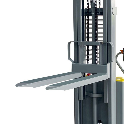 Самоходный электроштабелер PROLIFT SDR 1525-S по ценам производителя в Челябинске с доставкой по всей России