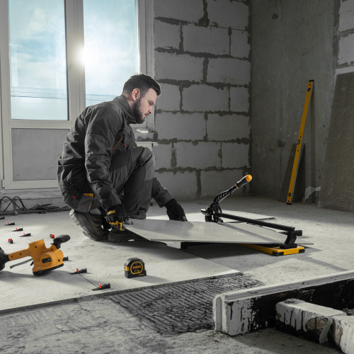 Плиткорез рельсовый 600х16мм, каретка на подш., стальная станина, усил. рукоятка-пенал Denzel по ценам производителя в Челябинске с доставкой по всей России