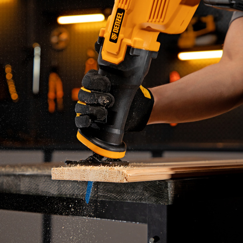 Пила сабельная аккумуляторная CRC-115, 18В Li-Ion Denzel по ценам производителя в Челябинске с доставкой по всей России