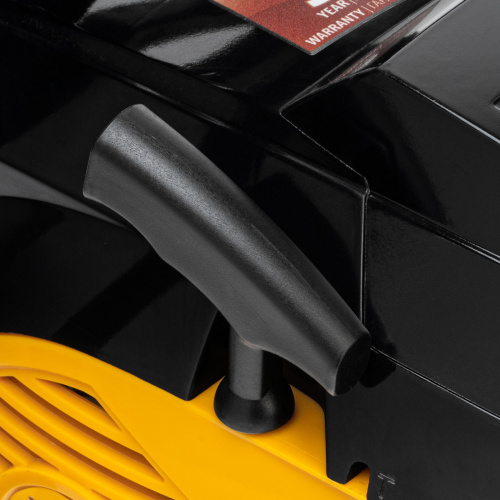 Пила цепная бензиновая DGS-4516, шина 40 см, 45 см3, 3 л.с, шаг 3/8, паз 1.3 мм, 57 звеньев Denzel по ценам производителя в Челябинске с доставкой по всей России