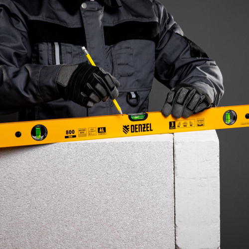 Уровень алюминиевый, 800 мм, фрезерованный, 3 глазка Denzel по ценам производителя в Челябинске с доставкой по всей России