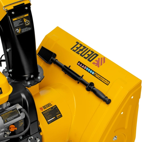 Бензиновая снегоуборочная машина SB 560 LP, 212 cc, электростартер, фара Denzel по ценам производителя в Челябинске с доставкой по всей России