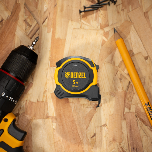 Рулетка 5м х 19мм, двухкомп. корпус, магнитный обрезиненный зацеп Denzel по ценам производителя в Челябинске с доставкой по всей России