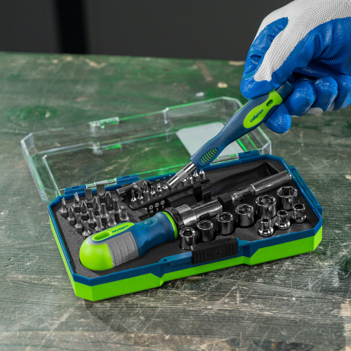 Отвертки реверсивные с набором бит и торцевыми головками, 41 шт, CrV Сибртех по ценам производителя в Челябинске с доставкой по всей России