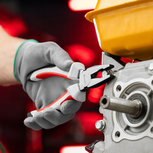 Плоскогубцы Premium, 160 мм, трехкомпонентные рукоятки Matrix по ценам производителя в Челябинске с доставкой по всей России