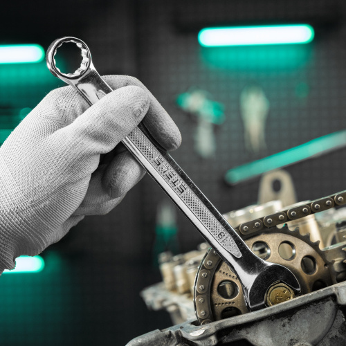 Ключ комбинированный, 18 мм, CrV, антислип Stels по ценам производителя в Челябинске с доставкой по всей России