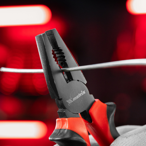 Плоскогубцы комбинированные Black Nickel, 180 мм, двухкомпонентные рукоятки Matrix по ценам производителя в Челябинске с доставкой по всей России