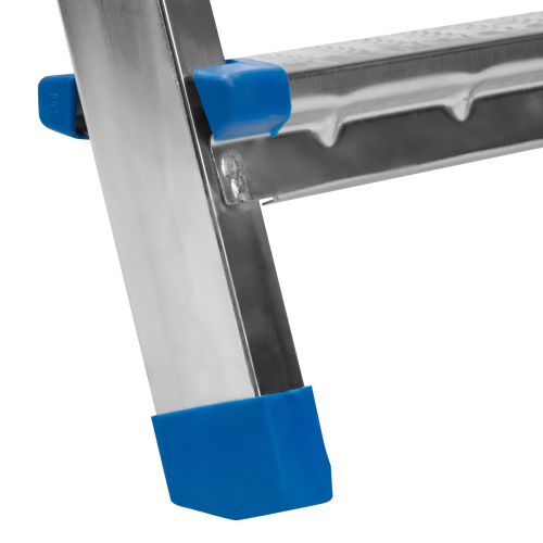 Стремянка, 8 ступеней, стальная, оцинкованная Сибртех по ценам производителя в Челябинске с доставкой по всей России