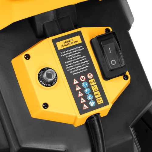 Измельчитель садовый электрический ECS-2700, 2700 Вт, 40 мм Denzel по ценам производителя в Челябинске с доставкой по всей России