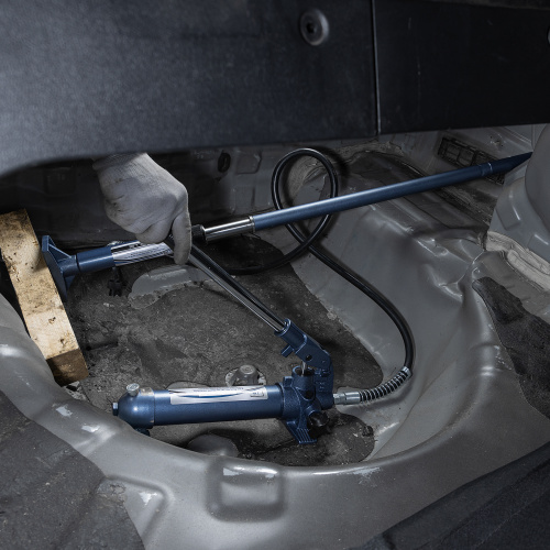 Растяжка гидравлическая, 4 т, набор из 17 предметов, 7 сменных насадок, в пластиковом кейсе Stels по ценам производителя в Челябинске с доставкой по всей России