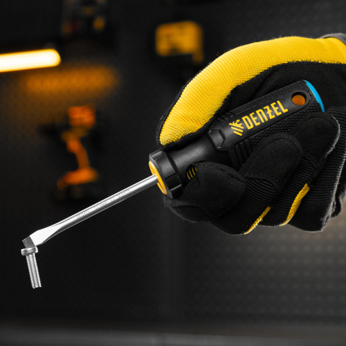 Отвертка, SL5x75 мм, S2, 3к рукоятка Denzel по ценам производителя в Челябинске с доставкой по всей России