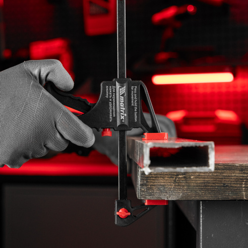 Струбцина универсальная F-образная, 150 х 265 х 45 мм, пластмассовый корпус Matrix по ценам производителя в Челябинске с доставкой по всей России