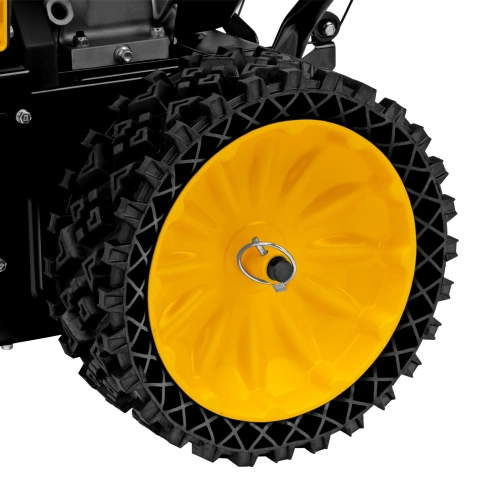 Бензиновая снегоуборочная машина SBM 610S PRO, 212 cc, электростартер, фара, обогрев Denzel по ценам производителя в Челябинске с доставкой по всей России