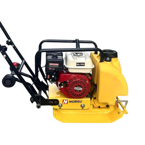 Виброплита бензиновая прямоходная NORSU RF-70TH (колесный комплект, бак для воды) по ценам производителя в Челябинске с доставкой по всей России