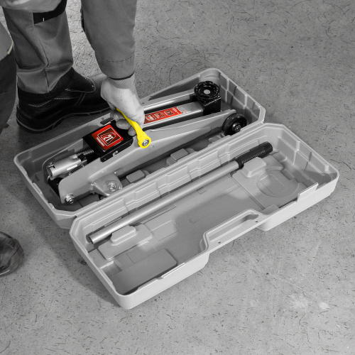 Домкрат гидравлический подкатной, 2 т, высота подъема 135-385 мм, в пластиковый кейсе Matrix по ценам производителя в Челябинске с доставкой по всей России