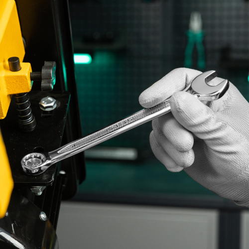 Ключ комбинированный, 15 мм, CrV, антислип Stels по ценам производителя в Челябинске с доставкой по всей России